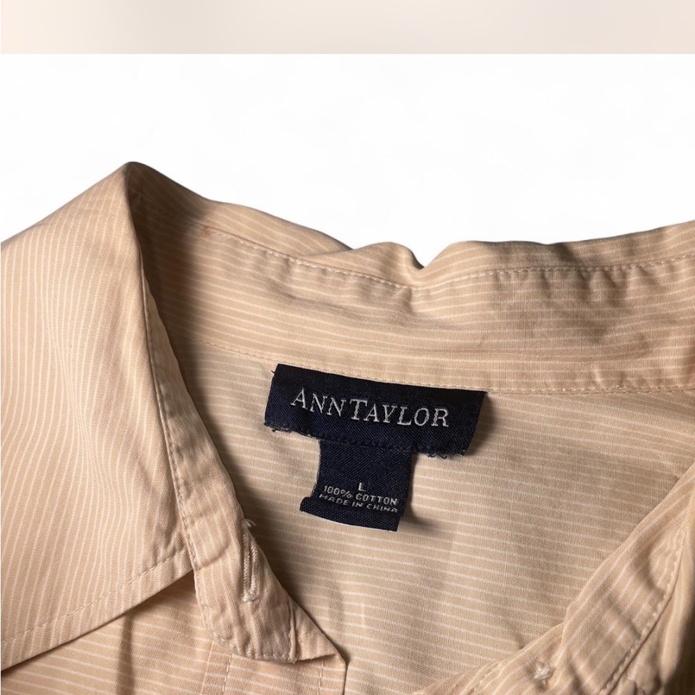 Ann Taylor Cream Buttoned Shirt